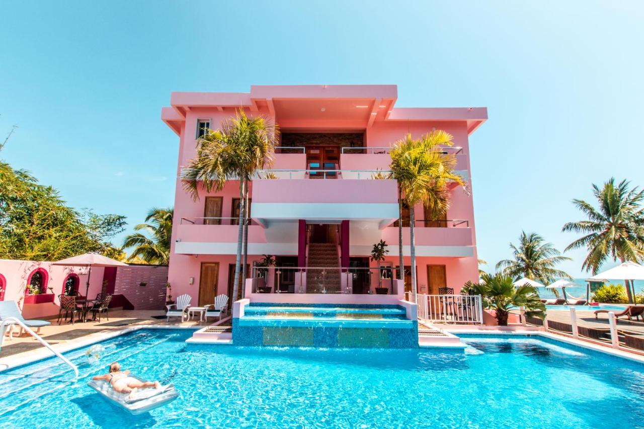 Miramar Suites Placencia Екстериор снимка