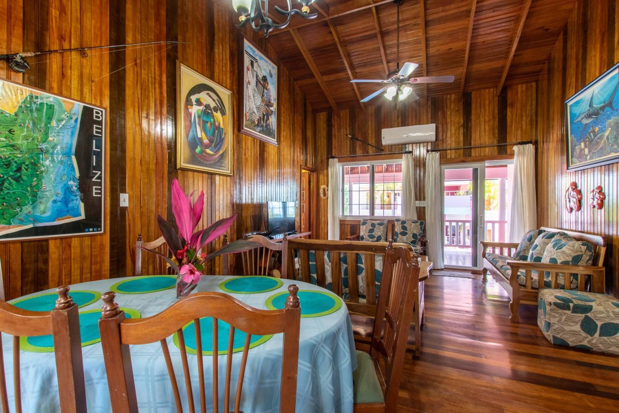 Miramar Suites Placencia Стая снимка